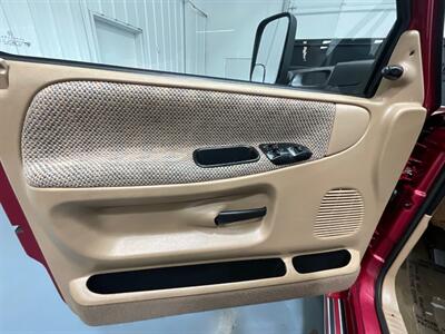 1998 Dodge Ram 2500 Laramie SLT 5-SPEED MANUAL / 5.9L CUMMINS DIESEL / REGULAR CAB / ZERO RUST / 24-Valve Cummins - Photo 32 - Gladstone, OR 97027