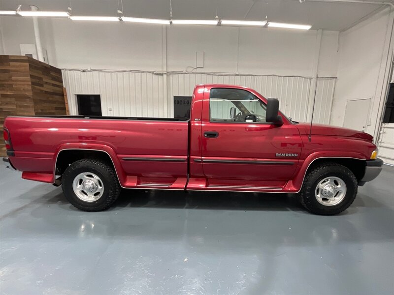 1998 Dodge Ram 2500 Laramie SLT 5-SPEED MANUAL / 5.9L CUMMINS DIESEL  / REGULAR CAB / ZERO RUST / 24-Valve Cummins - Photo 4 - Gladstone, OR 97027