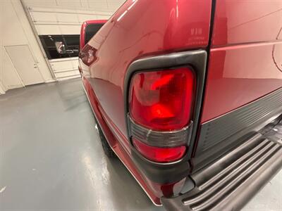 1998 Dodge Ram 2500 Laramie SLT 5-SPEED MANUAL / 5.9L CUMMINS DIESEL / REGULAR CAB / ZERO RUST / 24-Valve Cummins - Photo 29 - Gladstone, OR 97027