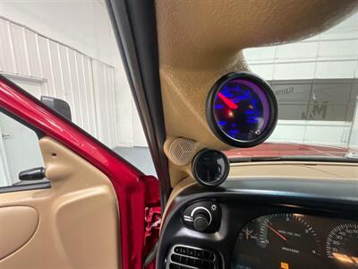 1998 Dodge Ram 2500 Laramie SLT 5-SPEED MANUAL / 5.9L CUMMINS DIESEL / REGULAR CAB / ZERO RUST / 24-Valve Cummins - Photo 18 - Gladstone, OR 97027
