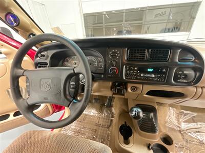 1998 Dodge Ram 2500 Laramie SLT 5-SPEED MANUAL / 5.9L CUMMINS DIESEL / REGULAR CAB / ZERO RUST / 24-Valve Cummins - Photo 13 - Gladstone, OR 97027