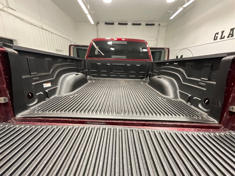 2016 RAM 2500 Laramie MEGA CAB 4X4 / 6.4L V8 HEMI / FULLY LOADED  / Excel Cond - Photo 35 - Gladstone, OR 97027