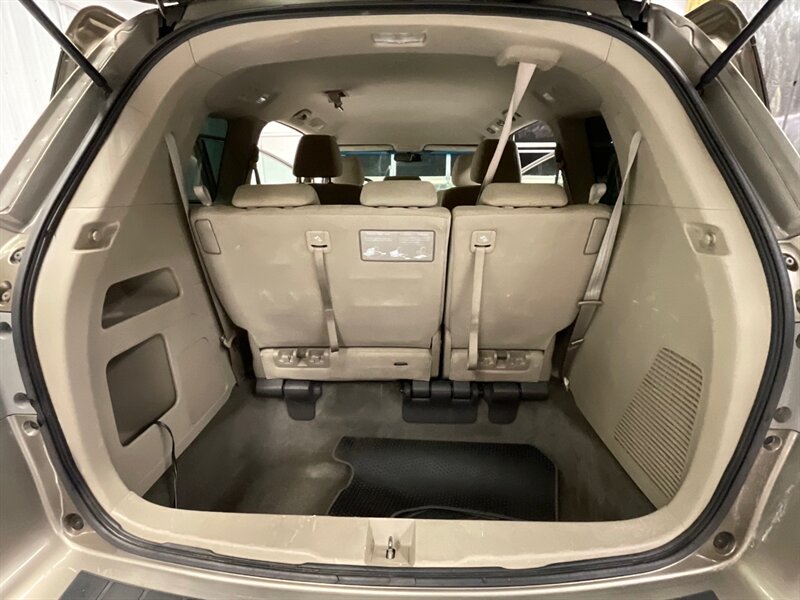 2011 Honda Odyssey EX Mini Van / 8-Passenger/TIMING BELT SERVICE DONE  / Backup Camera / Excel Cond / 106,000 MILES - Photo 15 - Gladstone, OR 97027