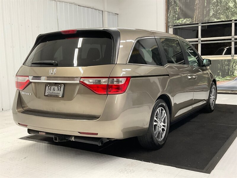 2011 Honda Odyssey EX Mini Van / 8-Passenger/TIMING BELT SERVICE DONE  / Backup Camera / Excel Cond / 106,000 MILES - Photo 8 - Gladstone, OR 97027