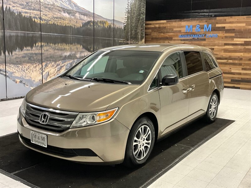 2011 Honda Odyssey EX Mini Van / 8-Passenger/TIMING BELT SERVICE DONE  / Backup Camera / Excel Cond / 106,000 MILES - Photo 1 - Gladstone, OR 97027