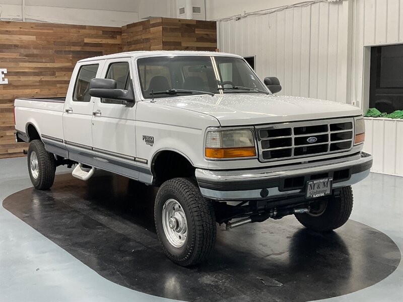 1997 Ford F-350 XLT  / LOCAL NO RUST - Photo 2 - Gladstone, OR 97027