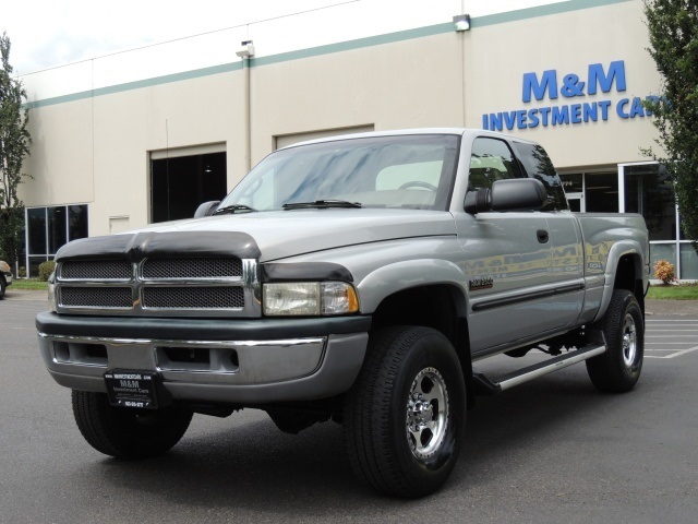 1999 Dodge Ram 2500 Laramie / 4X4 / 5.9L CUMMINS DIESEL / Leather - Photo 1 - Portland, OR 97217