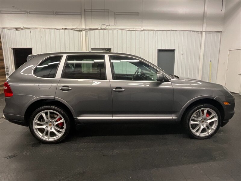 2008 Porsche Cayenne Turbo Sport Utility AWD / DIFF LOCKS / 77,000 MILE  PANORAMA SUNROOF / NAVI & CAMERA / DIFFERENTIAL LOCKS - Photo 4 - Gladstone, OR 97027