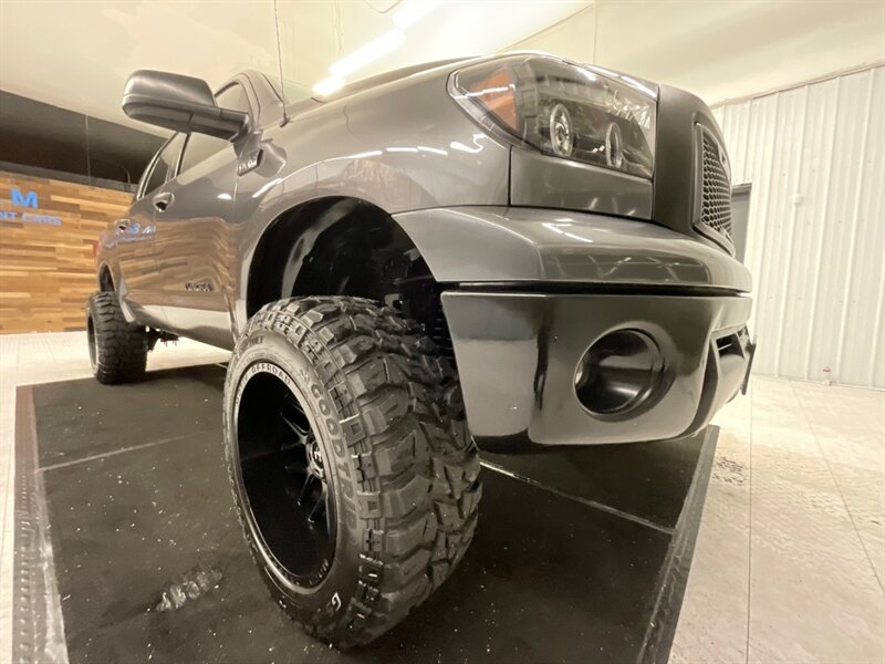 2013 Toyota Tundra 4X4 CrewMax 5.7L V8 / LIFTED w. NEW MUD TIRES  / RUST FREE TRUCK / SHARP & SUPER CLEAN !! - Photo 10 - Gladstone, OR 97027