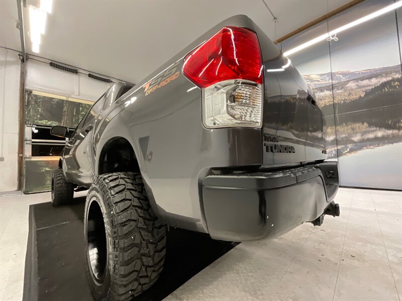 2013 Toyota Tundra 4X4 CrewMax 5.7L V8 / LIFTED w. NEW MUD TIRES  / RUST FREE TRUCK / SHARP & SUPER CLEAN !! - Photo 11 - Gladstone, OR 97027