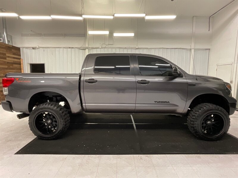 2013 Toyota Tundra 4X4 CrewMax 5.7L V8 / LIFTED w. NEW MUD TIRES  / RUST FREE TRUCK / SHARP & SUPER CLEAN !! - Photo 4 - Gladstone, OR 97027