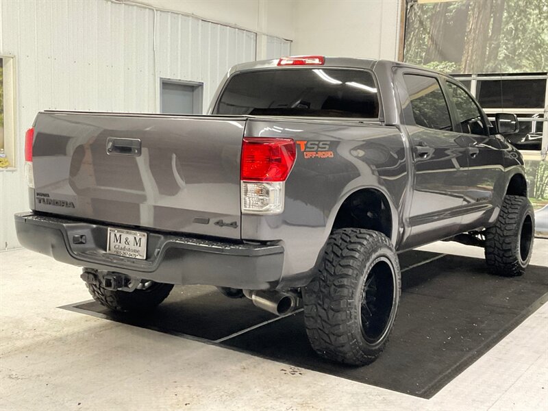 2013 Toyota Tundra 4X4 CrewMax 5.7L V8 / LIFTED w. NEW MUD TIRES  / RUST FREE TRUCK / SHARP & SUPER CLEAN !! - Photo 8 - Gladstone, OR 97027