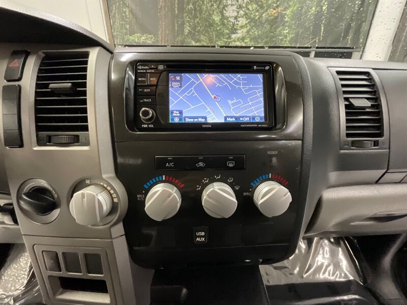 2013 Toyota Tundra 4X4 CrewMax 5.7L V8 / LIFTED w. NEW MUD TIRES  / RUST FREE TRUCK / SHARP & SUPER CLEAN !! - Photo 19 - Gladstone, OR 97027