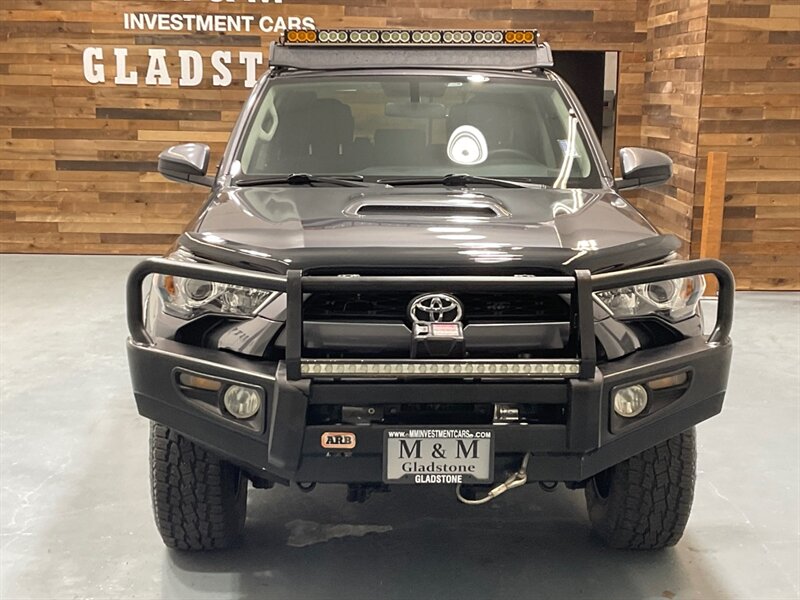 2015 Toyota 4Runner Trail 4X4 / CUSTOM BUILT / 1-OWNER LOCAL SUV / ZERO RUST / CRAWL CONTROL - Photo 5 - Gladstone, OR 97027