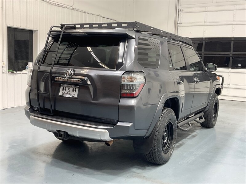 2015 Toyota 4Runner Trail 4X4 / CUSTOM BUILT / 1-OWNER LOCAL SUV / ZERO RUST / CRAWL CONTROL - Photo 7 - Gladstone, OR 97027
