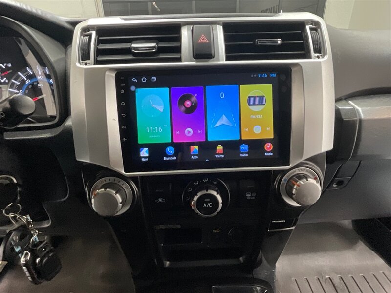 2015 Toyota 4Runner Trail 4X4 / CUSTOM BUILT / 1-OWNER LOCAL SUV / ZERO RUST / CRAWL CONTROL - Photo 36 - Gladstone, OR 97027