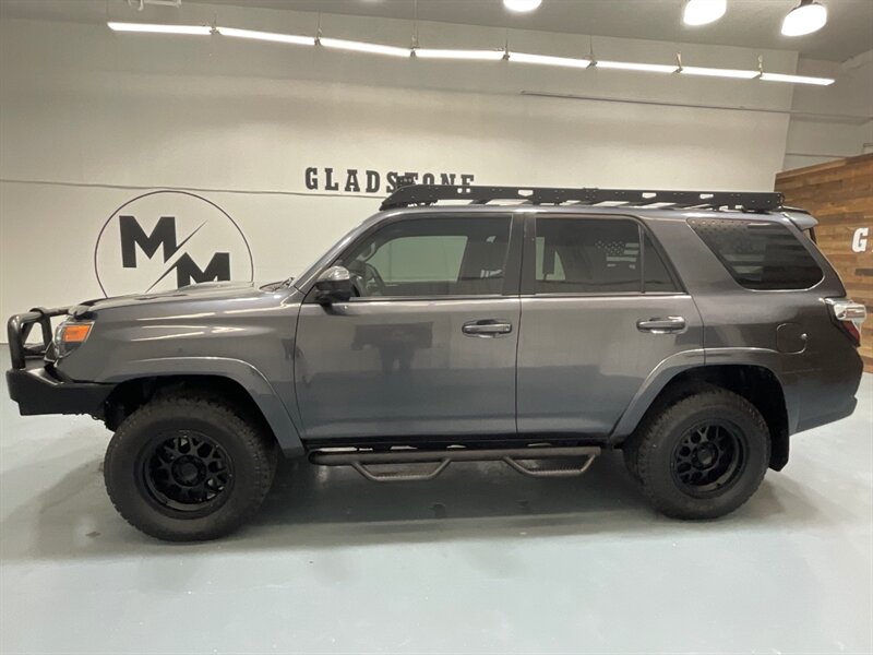 2015 Toyota 4Runner Trail 4X4 / CUSTOM BUILT / 1-OWNER LOCAL SUV / ZERO RUST / CRAWL CONTROL - Photo 3 - Gladstone, OR 97027