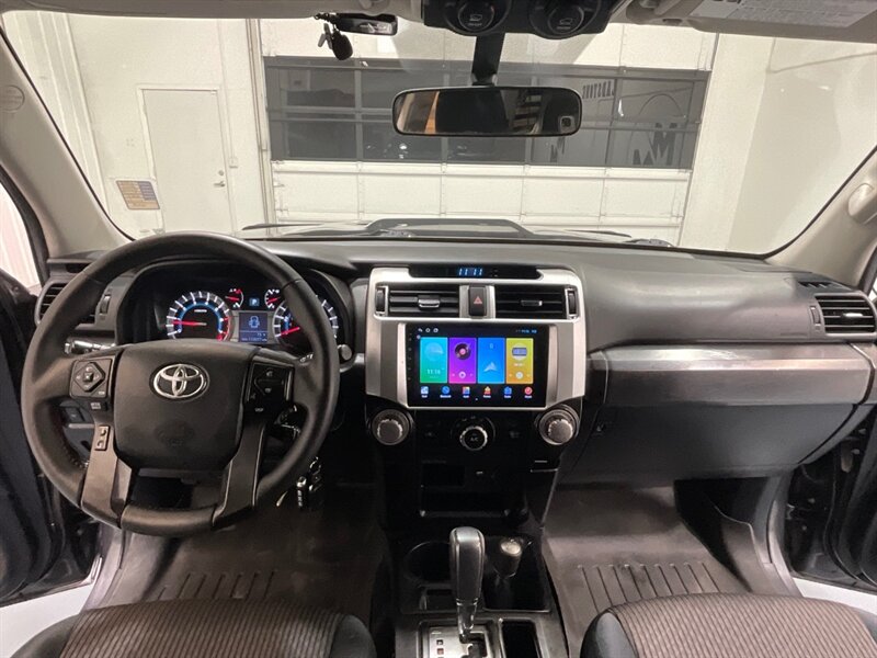 2015 Toyota 4Runner Trail 4X4 / CUSTOM BUILT / 1-OWNER LOCAL SUV / ZERO RUST / CRAWL CONTROL - Photo 35 - Gladstone, OR 97027