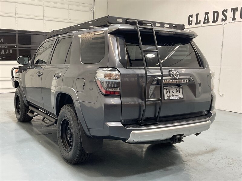 2015 Toyota 4Runner Trail 4X4 / CUSTOM BUILT / 1-OWNER LOCAL SUV / ZERO RUST / CRAWL CONTROL - Photo 8 - Gladstone, OR 97027
