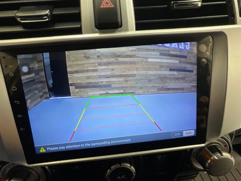 2015 Toyota 4Runner Trail 4X4 / CUSTOM BUILT / 1-OWNER LOCAL SUV / ZERO RUST / CRAWL CONTROL - Photo 19 - Gladstone, OR 97027