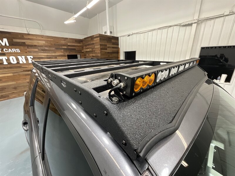 2015 Toyota 4Runner Trail 4X4 / CUSTOM BUILT / 1-OWNER LOCAL SUV / ZERO RUST / CRAWL CONTROL - Photo 11 - Gladstone, OR 97027