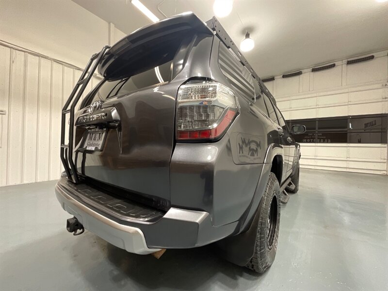 2015 Toyota 4Runner Trail 4X4 / CUSTOM BUILT / 1-OWNER LOCAL SUV / ZERO RUST / CRAWL CONTROL - Photo 52 - Gladstone, OR 97027