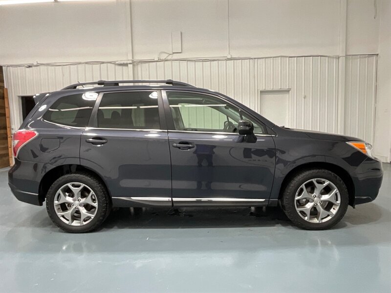 2015 Subaru Forester 2.5i Touring AWD / Leather / 1-OWNER /62K MILES  / Panoramic Sunroof / Heated Seats / Towing Pkg / Backup Camera - Photo 4 - Gladstone, OR 97027