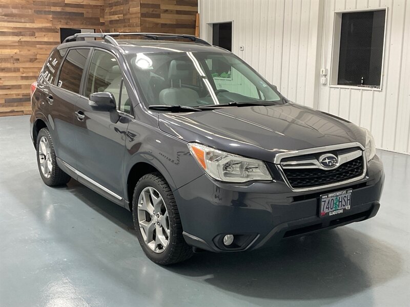 2015 Subaru Forester 2.5i Touring AWD / Leather / 1-OWNER /62K MILES  / Panoramic Sunroof / Heated Seats / Towing Pkg / Backup Camera - Photo 2 - Gladstone, OR 97027