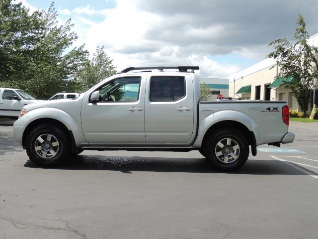 2011 Nissan Frontier PRO-4X / 4WD / Crew Cab / 1-OWNER / 30K MILES