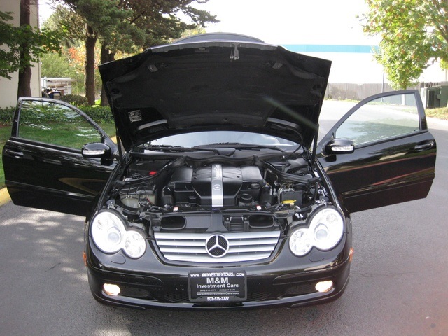 2003 Mercedes-Benz C320/ Sport Coupe/ Leather/Auto/Panoramic Sunroof   - Photo 15 - Portland, OR 97217