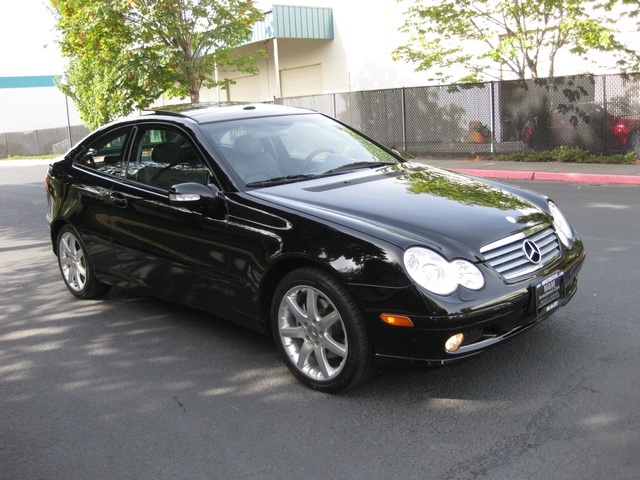 Auto, Mercedes C320, Mittelklasse, Sportcoupé, Modell Jahr 2003