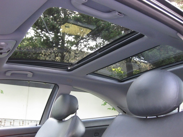 2003 Mercedes-Benz C320/ Sport Coupe/ Leather/Auto/Panoramic Sunroof   - Photo 34 - Portland, OR 97217