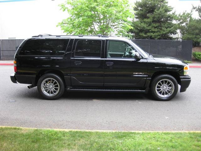 2005 GMC Yukon XL Denali Denali   - Photo 4 - Portland, OR 97217