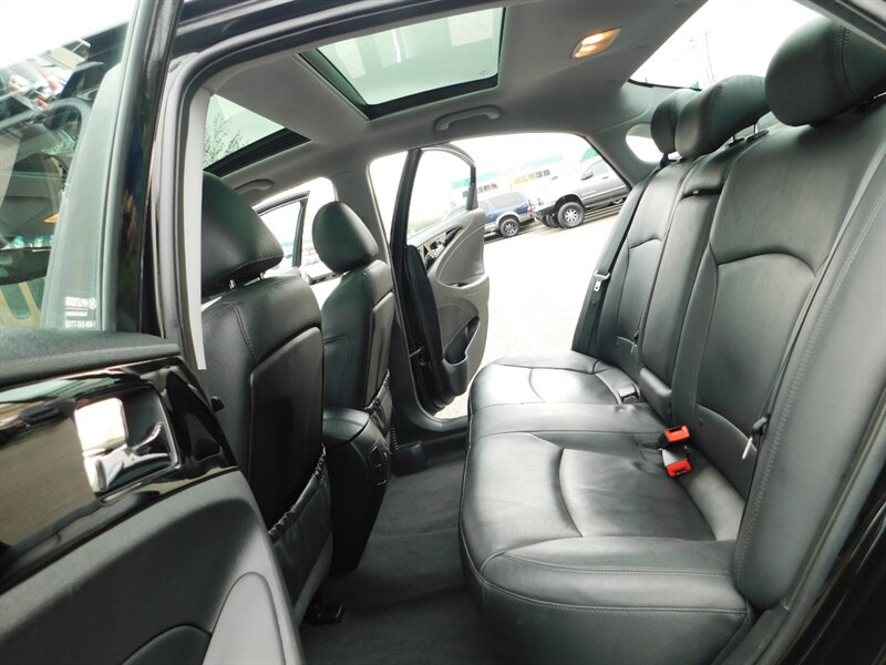 2013 Hyundai Sonata Limited w/ Navigation/Panoramic Sunroof /LOW MILES   - Photo 13 - Portland, OR 97217