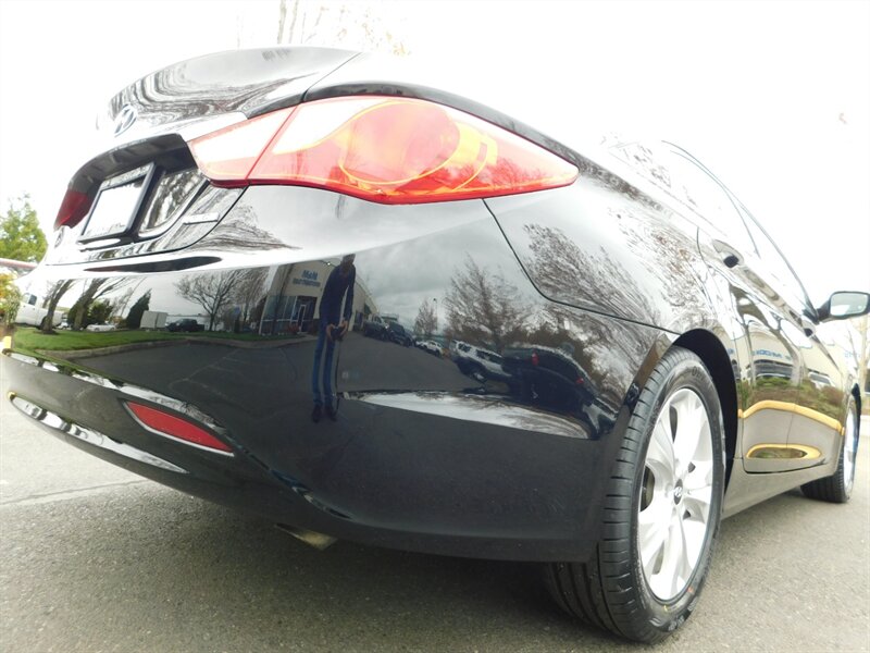 2013 Hyundai Sonata Limited w/ Navigation/Panoramic Sunroof /LOW MILES   - Photo 42 - Portland, OR 97217