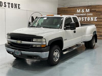 2001 Chevrolet Silverado 3500 LS 4dr Extended Cab 4X4 / 8.1L V8 / DUALLY / LOCAL  / ZERO RUST / DUALLY / LONG BED / 112k MILES