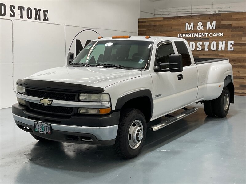 2001 Chevrolet Silverado 3500 LS 4dr Extended Cab 4X4 / 8.1L V8 / DUALLY / LOCAL  / ZERO RUST / DUALLY / LONG BED / 112k MILES - Photo 1 - Gladstone, OR 97027