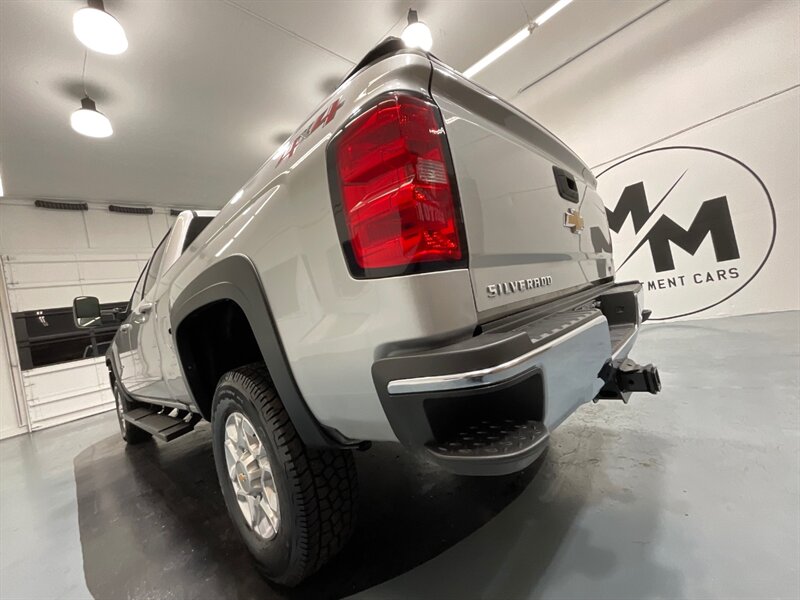 2019 Chevrolet Silverado 2500 LT Crew Cab 4X4 / 6.0L V8 GAS / ONLY 40,000 MILES  / Leather Heated Seats - Photo 29 - Gladstone, OR 97027