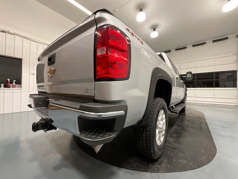 2019 Chevrolet Silverado 2500 LT Crew Cab 4X4 / 6.0L V8 GAS / ONLY 40,000 MILES  / Leather Heated Seats - Photo 28 - Gladstone, OR 97027