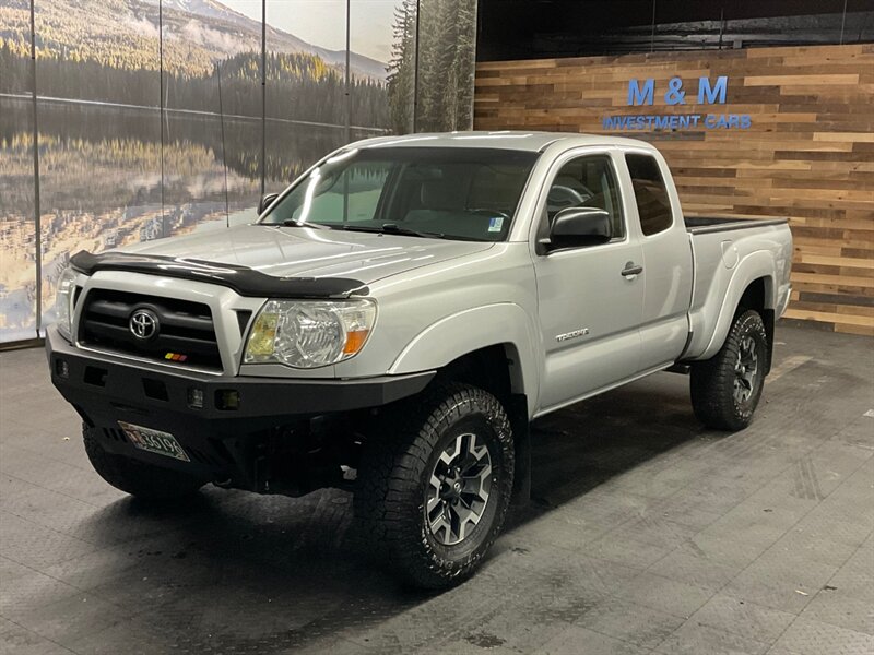 2008 Toyota Tacoma V6 SR5 4X4 / 4.0L V6 / 6-SPEED / LIFTED  Custom Bumper / RUST FREE / SHARP & CLEAN !! - Photo 1 - Gladstone, OR 97027