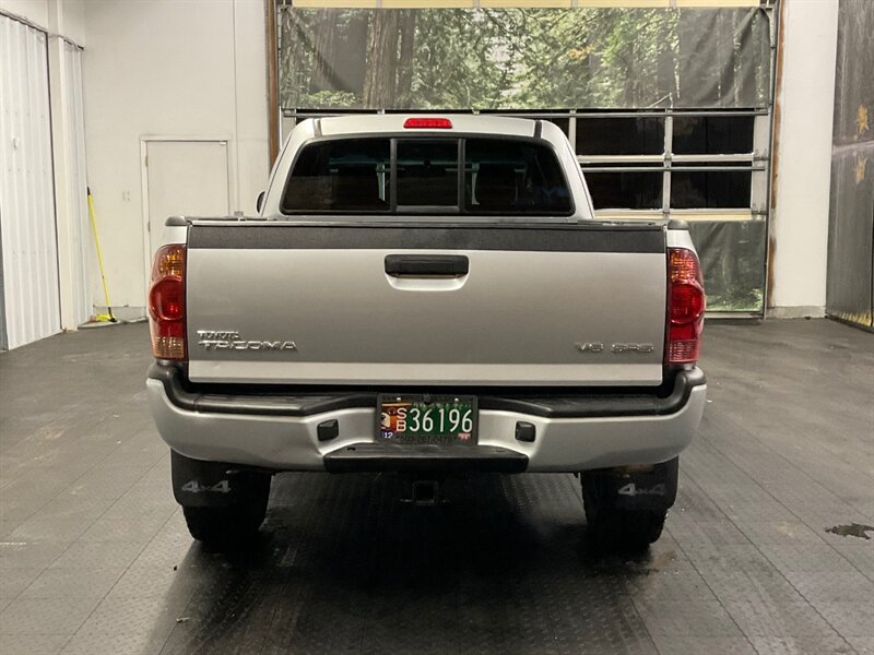 2008 Toyota Tacoma V6 SR5 4X4 / 4.0L V6 / 6-SPEED / LIFTED  Custom Bumper / RUST FREE / SHARP & CLEAN !! - Photo 6 - Gladstone, OR 97027