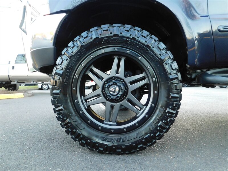 2000 ford excursion tires