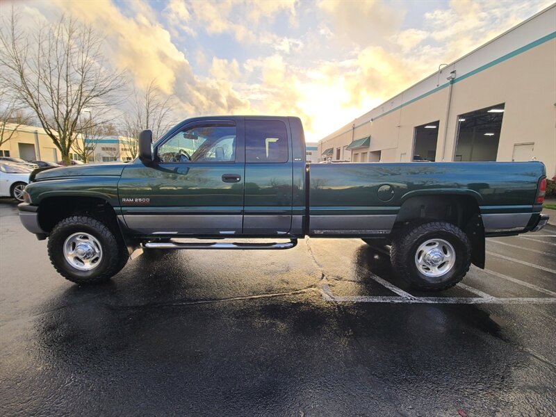 2001 Dodge Ram 2500 4X4 RAM2500 / 5-SPEED / 5.9L DIESEL / LONG BED  / CUMMINS / IMMACULATE CONDITION / LOCAL / NO RUST - Photo 3 - Portland, OR 97217