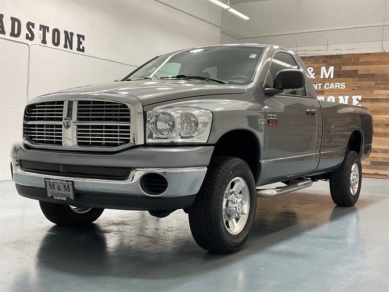 2008 Dodge Ram 2500 SXT Regular Cab 4X4 / 5.7L V8 HEMI / 70,000 MILES  / LOCAL TRUCK w. ZERO RUST - Photo 1 - Gladstone, OR 97027