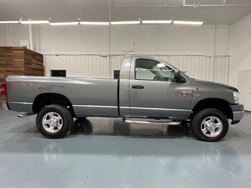 2008 Dodge Ram 2500 SXT Regular Cab 4X4 / 5.7L V8 HEMI / 70,000 MILES  / LOCAL TRUCK w. ZERO RUST - Photo 4 - Gladstone, OR 97027