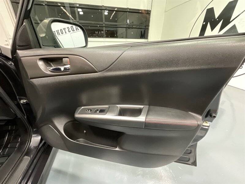 2011 Subaru Impreza WRX Wagon 4Cyl Turbo /5-SPEED / 81,000 MILES / 1-OWNER - Photo 32 - Gladstone, OR 97027