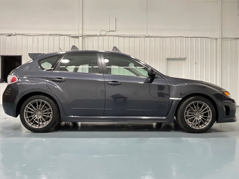 2011 Subaru Impreza WRX Wagon 4Cyl Turbo /5-SPEED / 81,000 MILES / 1-OWNER - Photo 4 - Gladstone, OR 97027