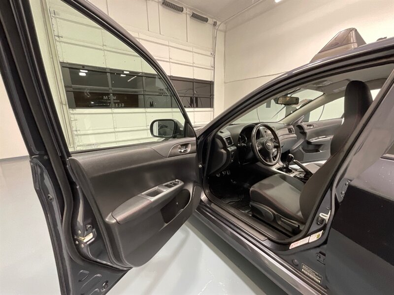 2011 Subaru Impreza WRX Wagon 4Cyl Turbo /5-SPEED / 81,000 MILES / 1-OWNER - Photo 39 - Gladstone, OR 97027