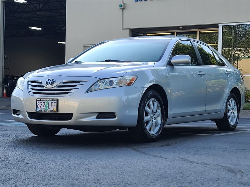 2009 Toyota Camry LE Sedan 4-door / 4-cyl / Auto / Fresh Local Trade ...