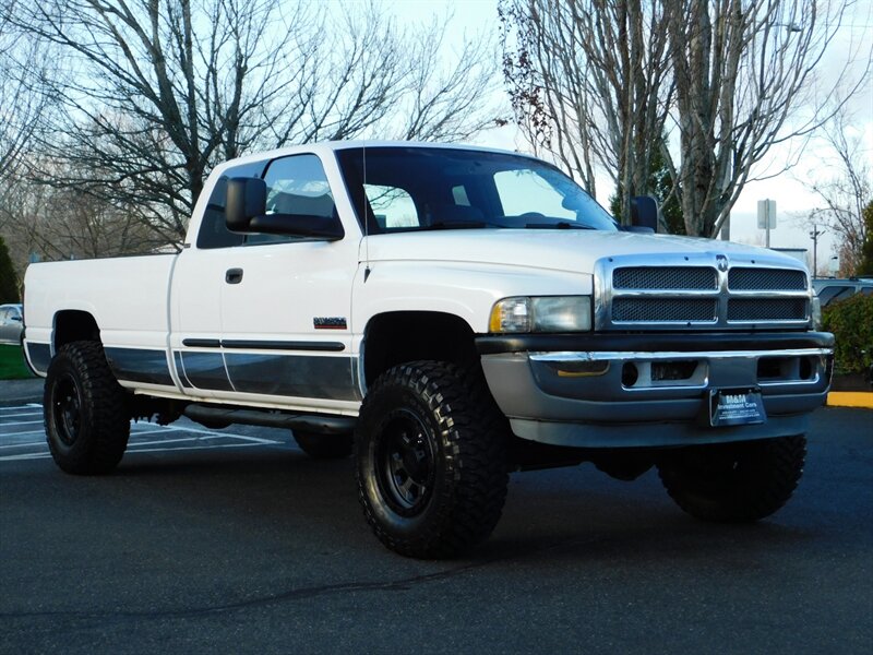 2002 Dodge Ram 2500 SLT 4dr  / 6-SPEED /4X4 5.9L Cummins Diesel LIFTED   - Photo 2 - Portland, OR 97217